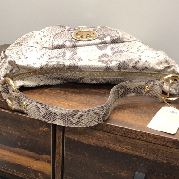 NWT Michael Kors Snakeskin Embossed Leather Hobo Bag - Picture 10 of 11
